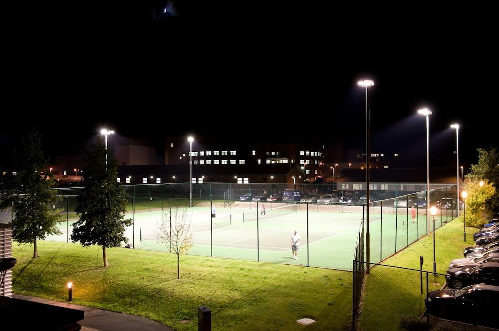 The Olympic Lodge Aylesbury  Esterno foto