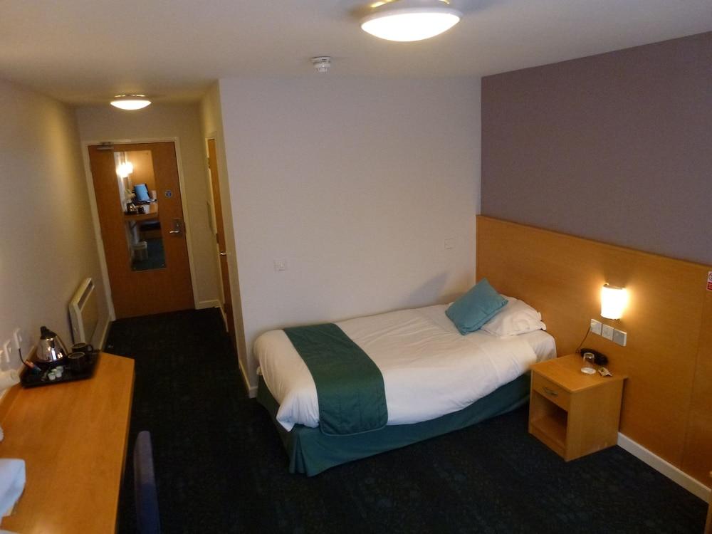 The Olympic Lodge Aylesbury  Esterno foto