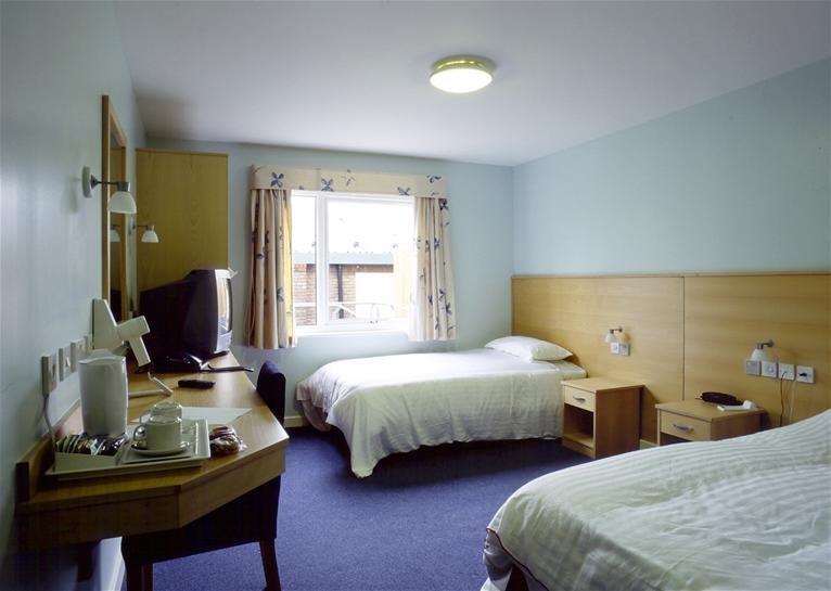 The Olympic Lodge Aylesbury  Esterno foto