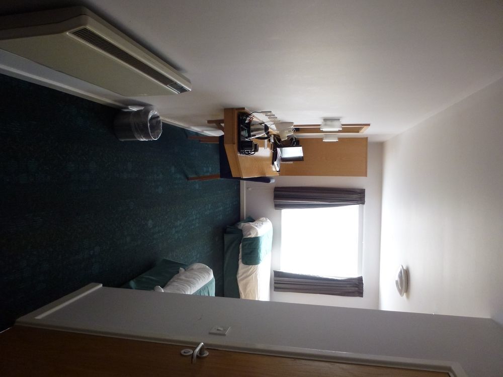 The Olympic Lodge Aylesbury  Esterno foto