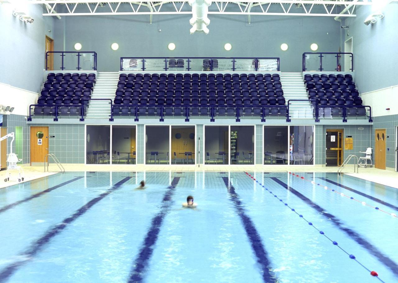 The Olympic Lodge Aylesbury  Esterno foto